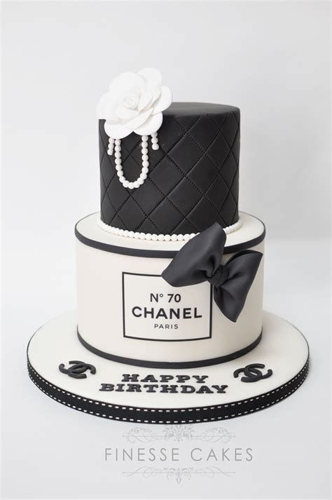 black and white chanel cake|chanel cake.